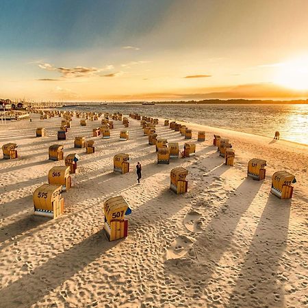Апартаменти Seaside Lounge Лабе Екстер'єр фото